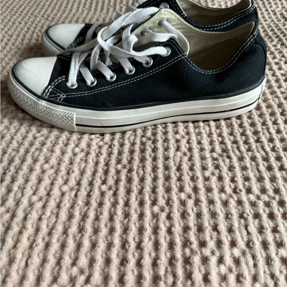 Converse Women’s Black and White Sneakers